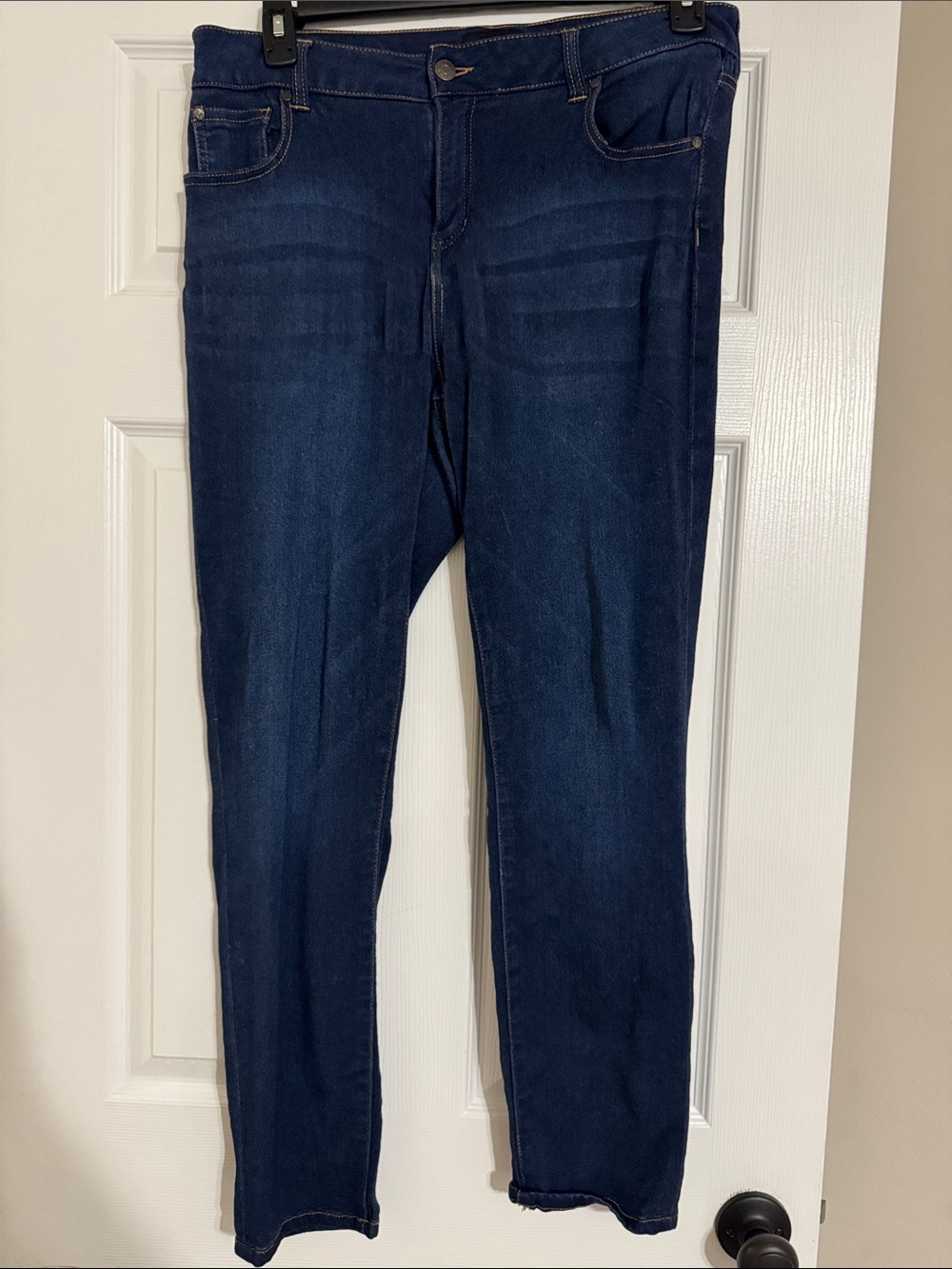 Dark Wash Women's Super Soft Skinny Jeans - Classic Stretch Denim